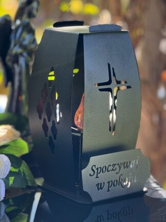Unikátna kovová kaplnka LUXORIA3 + živý LED plameň - čierny kríž Odpočívaj v pokoji (26 cm)