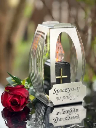 Kapliczka Metalowa - stal nierdzewna Led Spoczywa w pokoju (19 cm)