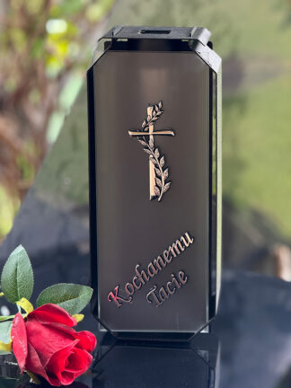 Kapliczka Solarna Metalowa LUXORIA T4 - " Kochanemu Tacie" Srebrny napis - Czarny Mat mleczne szkło (26 cm)