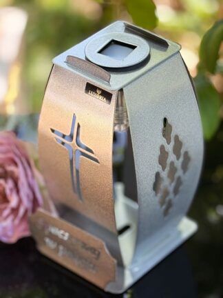 Kapliczka Solarna Metalowa LUXORIA2 - Stal nierdzewna Krzyż Spoczywaj w Pokoju (22 cm)